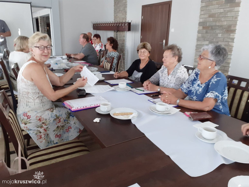 Seniorzy wzięli udział w symulacji działań parlamentu