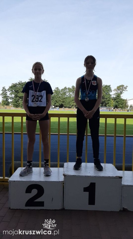  Zawodnicy LS LZS Kruszwica z medalami podczas Grand Prix Pomorza Kujaw i Pałuk w Szubinie.