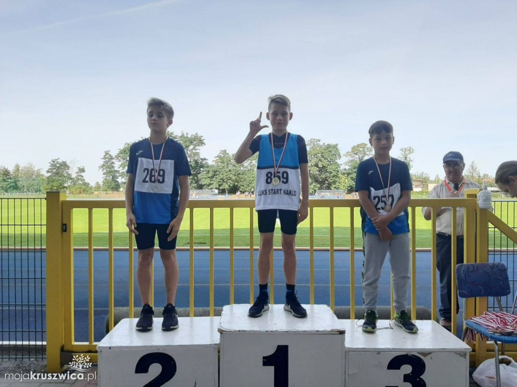  Zawodnicy LS LZS Kruszwica z medalami podczas Grand Prix Pomorza Kujaw i Pałuk w Szubinie.