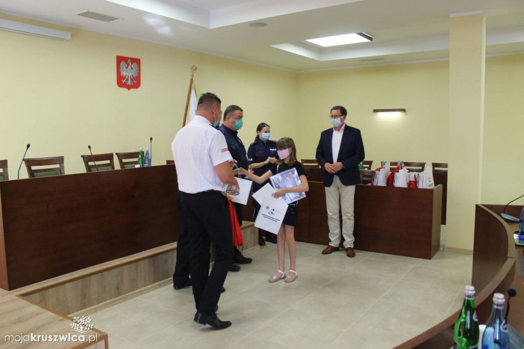 Wręczyli nagrody w sali sesyjnej