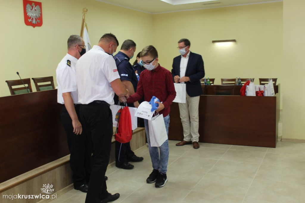 Wręczyli nagrody w sali sesyjnej