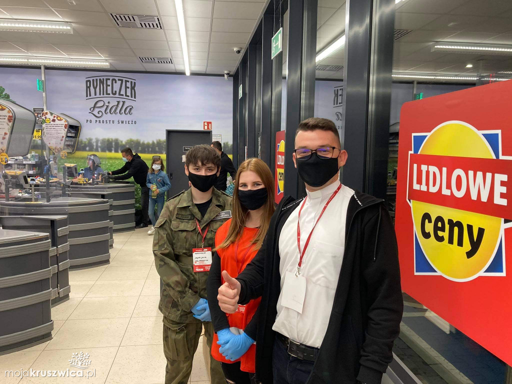 Uczniowie Zespołu Szkół w Kruszwicy wzięli udział w ogólnopolskiej zbiórce