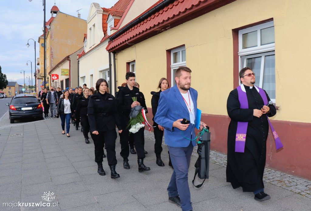 Pomaszerowaliśmy do Łagiewnik aby upamiętnić ofiary tragicznego września. Za nami Marsz Patriotyczny [ZDJĘCIA]