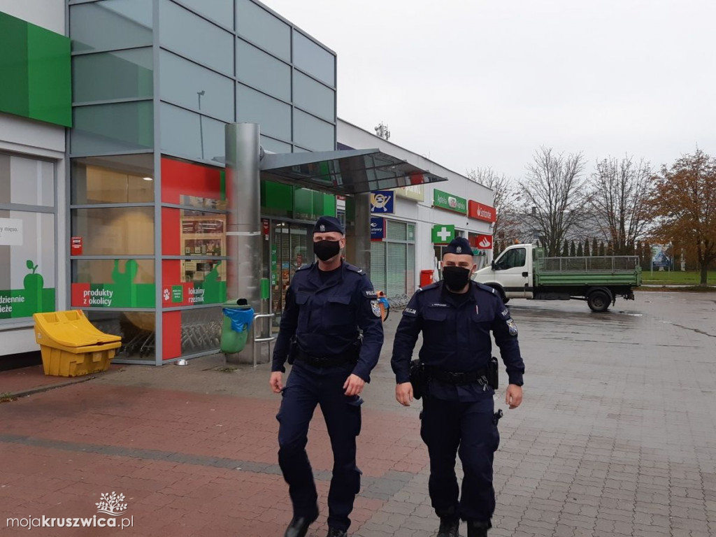 Sprawdzają czy mamy maseczki