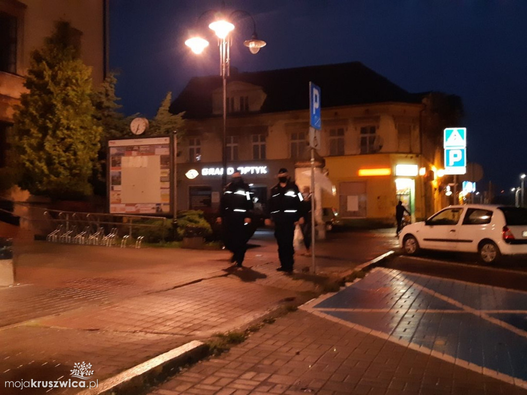  Pierwsze mandaty w naszym powiecie już wystawione. Ukarano do tej pory 19 osób [ZDJĘCIA]