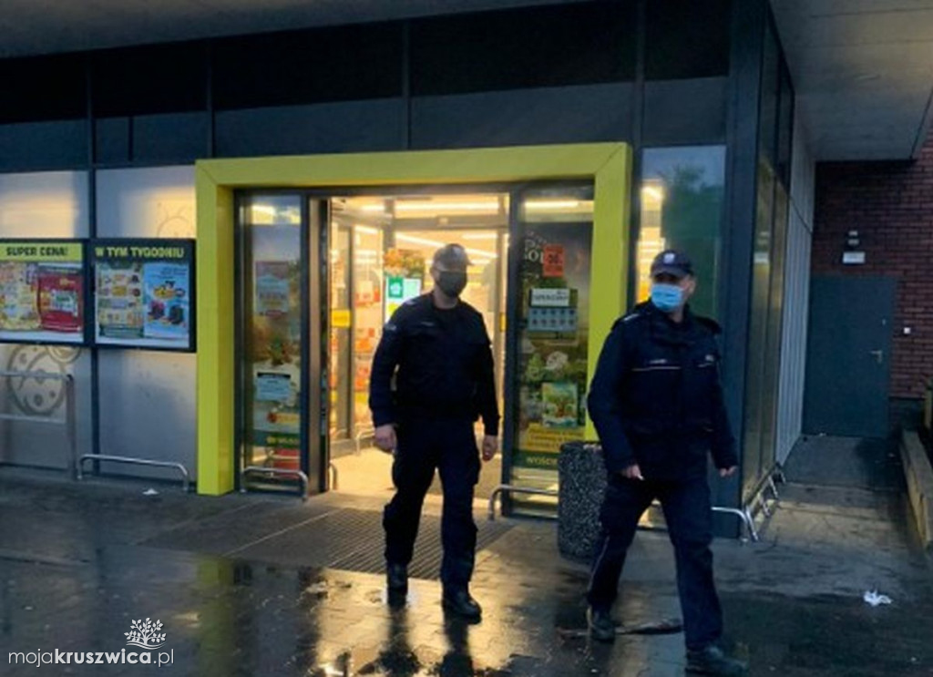  Pierwsze mandaty w naszym powiecie już wystawione. Ukarano do tej pory 19 osób [ZDJĘCIA]