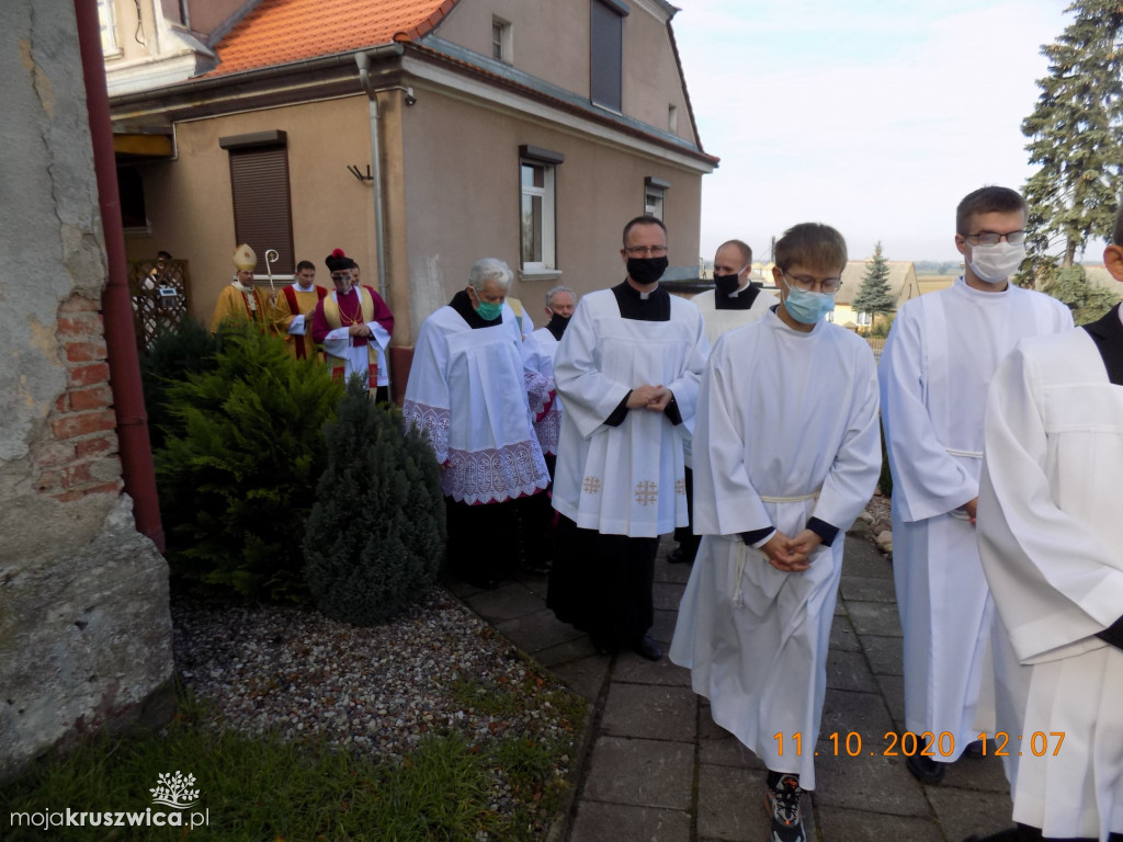 Chełmce: Poświęcono kościół św. Katarzyny Aleksandryjskiej [ZDJĘCIA]