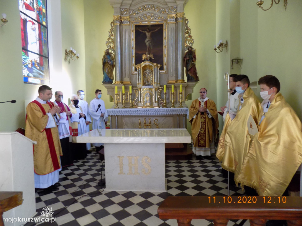 Chełmce: Poświęcono kościół św. Katarzyny Aleksandryjskiej [ZDJĘCIA]