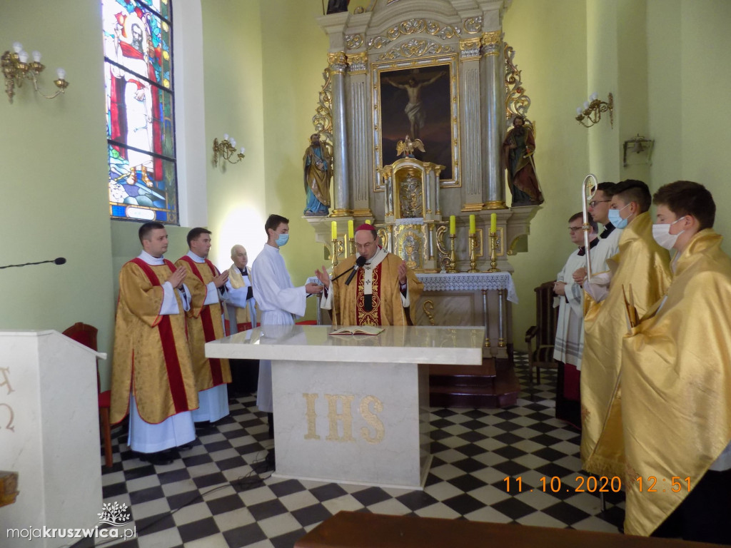 Chełmce: Poświęcono kościół św. Katarzyny Aleksandryjskiej [ZDJĘCIA]