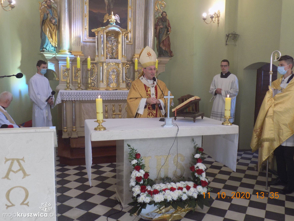Chełmce: Poświęcono kościół św. Katarzyny Aleksandryjskiej [ZDJĘCIA]