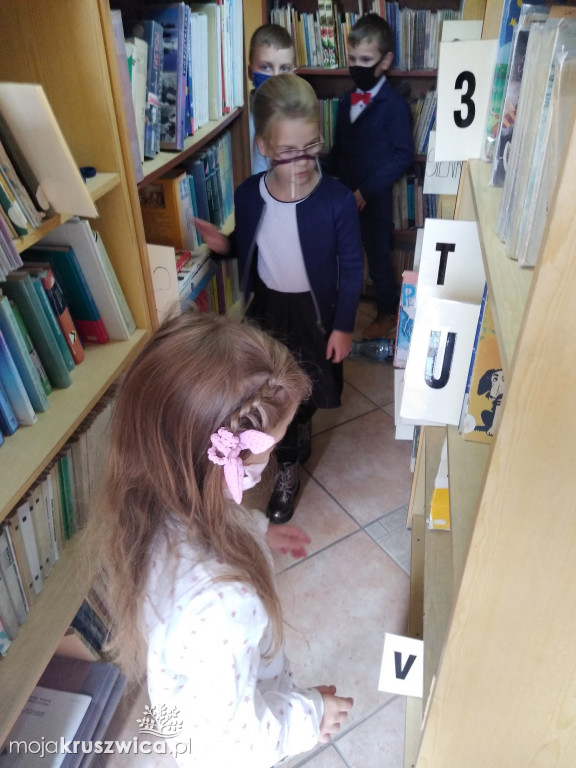 Chełmce: Pasowanie na Czytelnika uczniów klasy I