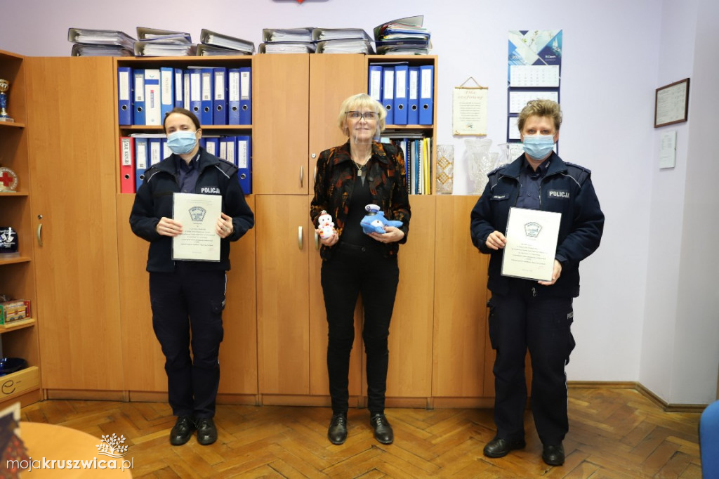 Podziękowania dla policjantek za aktywność profilaktyczną na rzecz młodzieży