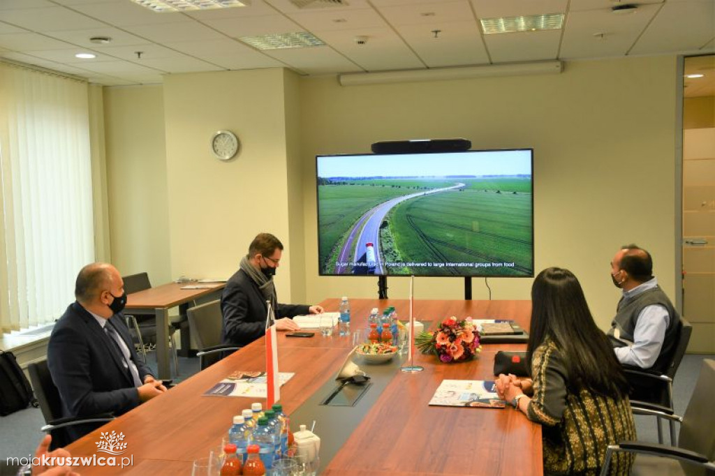 Indonezyjsko-polska współpraca. Ambasadorka Siti Nugraha Mauludiah spotkała się z Markiem Derezińskim