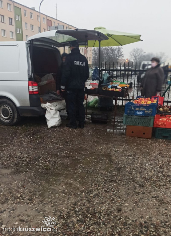 Policyjne kontrole na targowiskach w regionie m.in. w Kruszwicy