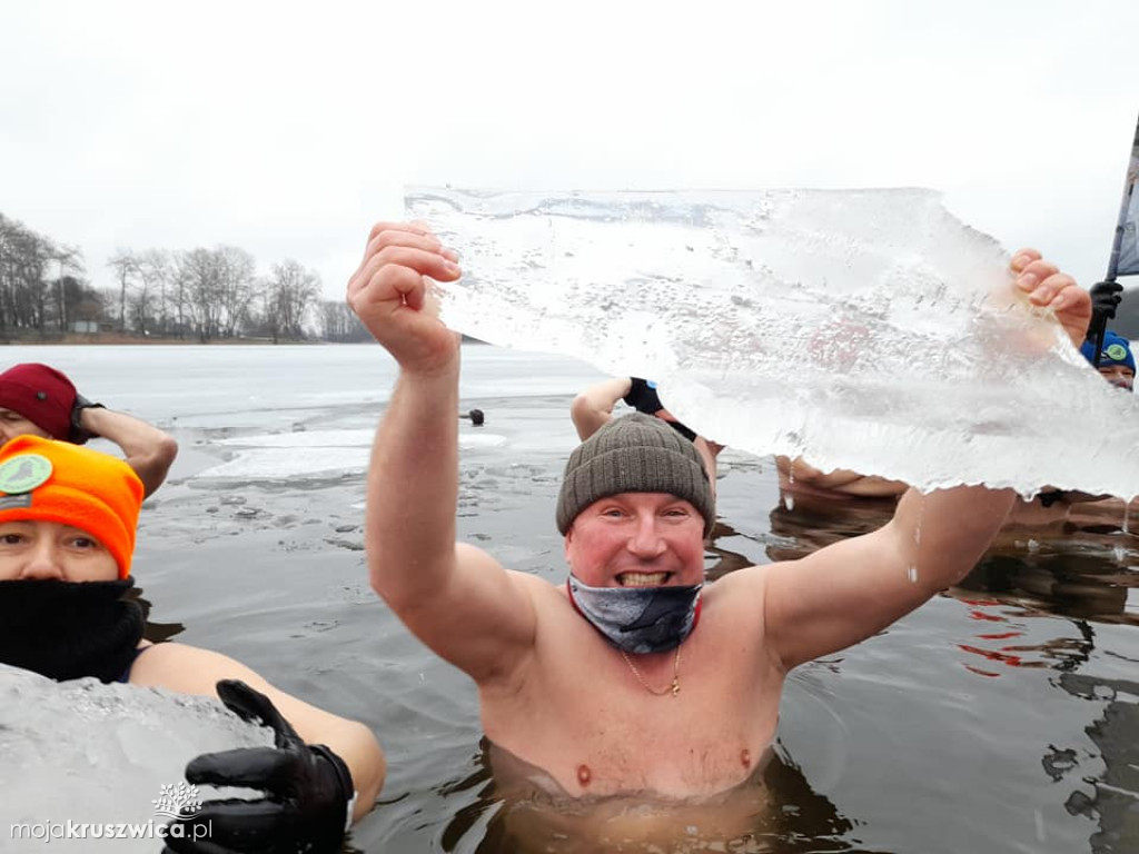 Weekendowe morsowanie w Łagiewnikach