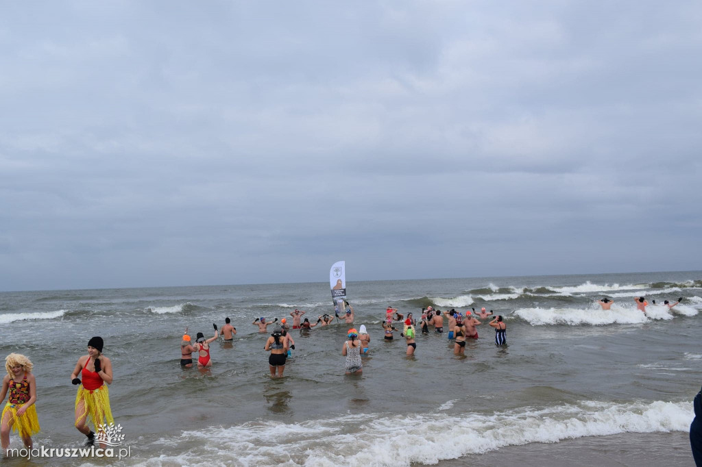 Goplanie z Kruszwicy nad morzem zagrali z WOŚP [ZDJĘCIA]