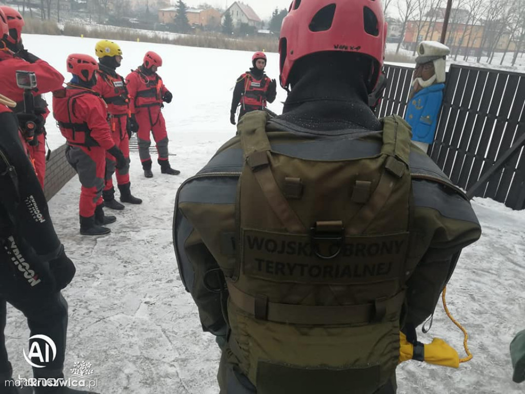 Ratownicy WOPR i Kujawsko-Pomorska Brygada Obrony Terytorialnej wzięli udział w ćwiczeniach na Gople [ZDJĘCIA]