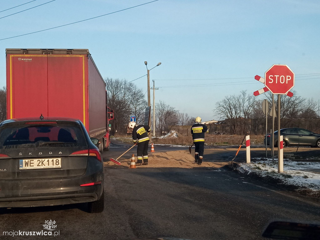 Ogromne ilości śruty rzepakowej w Kobylnikach
