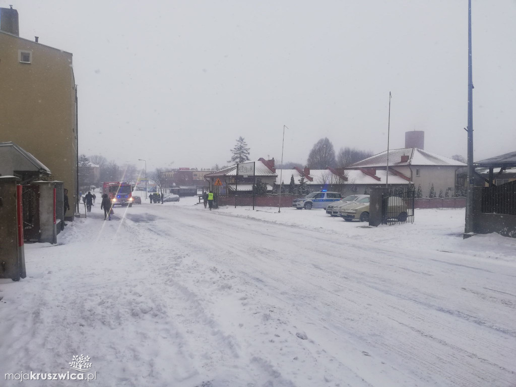 Policja kieruje ruchem