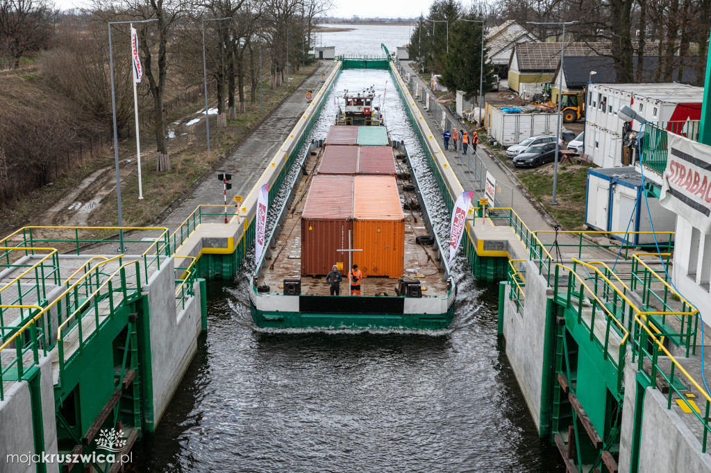 Wisła - ekonomia i ekologia w transporcie. Z portu w Gdańsku do firm w kujawsko-pomorskim