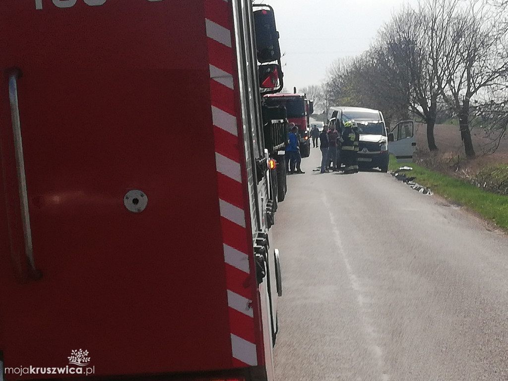 Wypadek samochodowy w Chrośnie