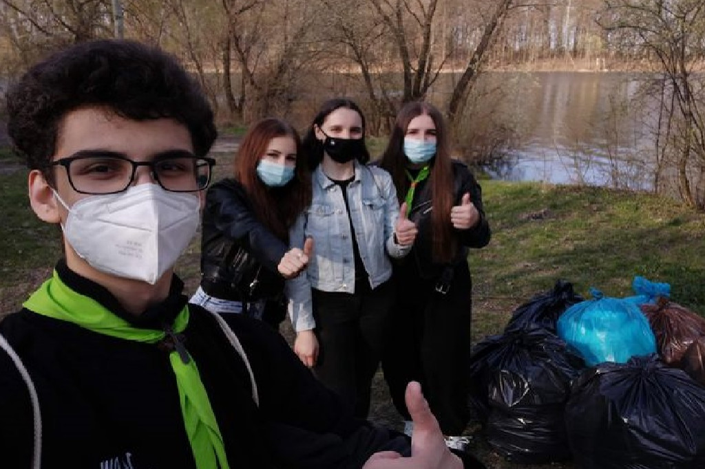 Harcerze ruszyli porządkować nasze otoczenie. Odwiedzili m.in. Polanowice i Kruszwicę