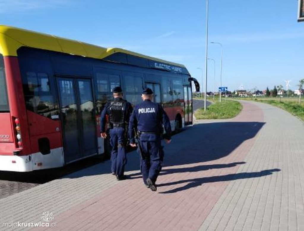  Są miejsca gdzie bez maseczki nie wejdziesz. Policja z regionu kontroluje czy obostrzenia są przestrzegane