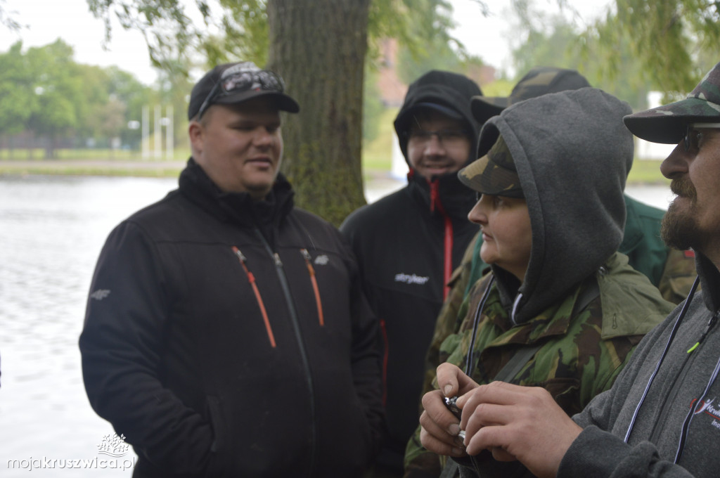 Zawody wędkarskie nad Gopłem