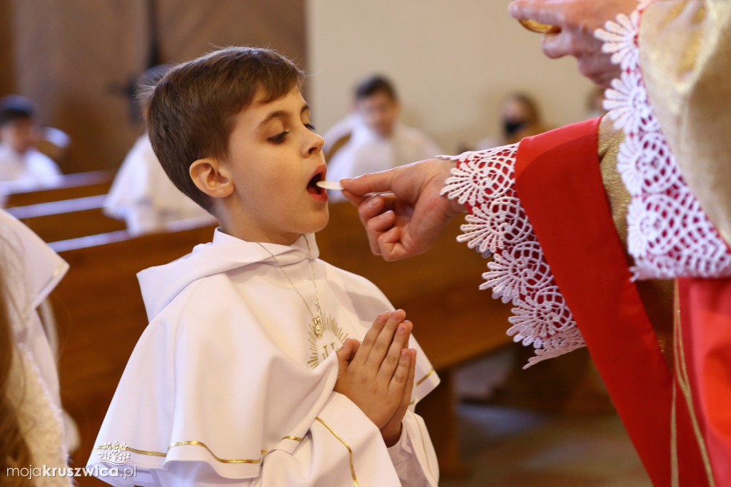  W kościele św.Teresy od Dzieciątka Jezus w Kruszwicy obchodzili uroczystość I Komunii Świętej