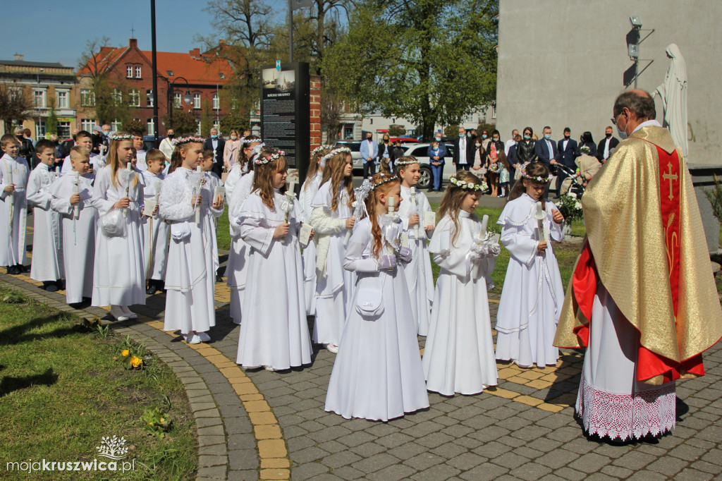  W kościele św.Teresy od Dzieciątka Jezus w Kruszwicy obchodzili uroczystość I Komunii Świętej