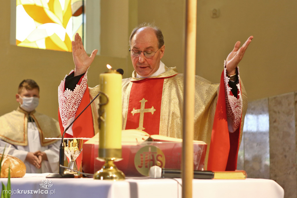 W kościele św.Teresy od Dzieciątka Jezus w Kruszwicy obchodzili uroczystość I Komunii Świętej