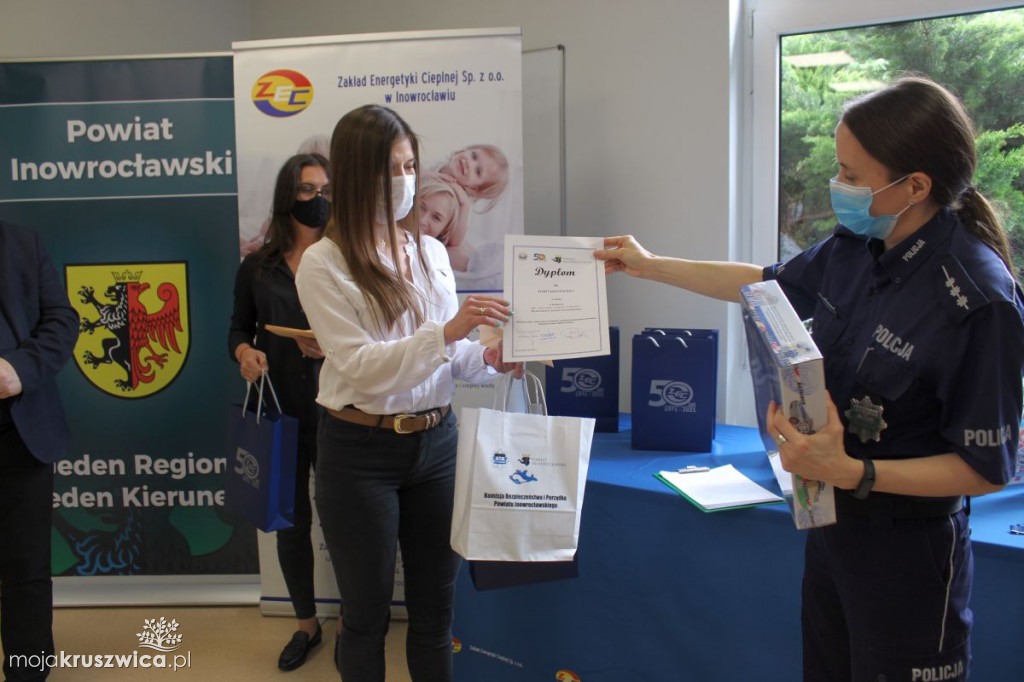 Zostali ekspertami wiedzy o ochronie środowiska i przeciwdziałaniu jego dewastacji