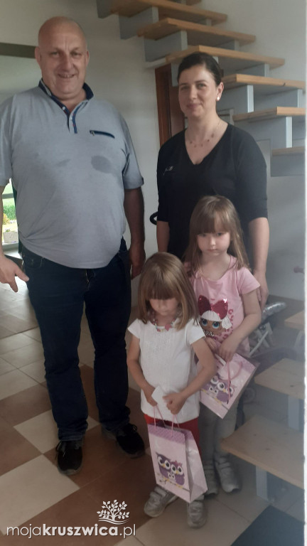 Sołtys i Rada Sołecka w Sokolnikach odwiedzili najmłodszych mieszkańców sołectwa [FOTO]