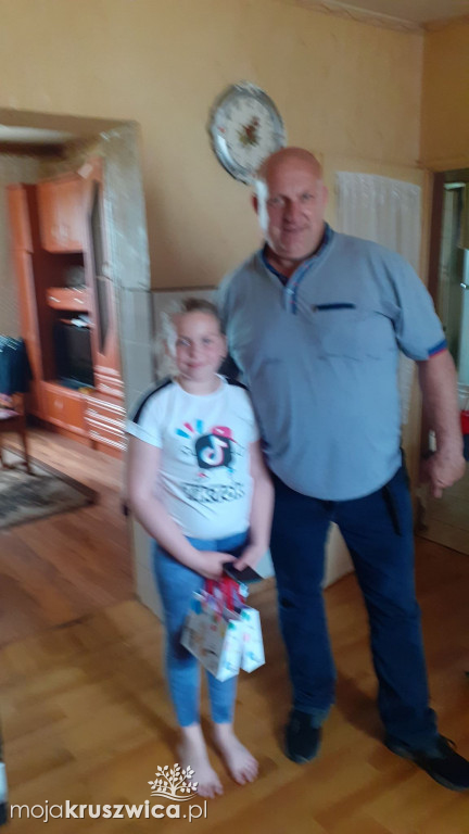 Sołtys i Rada Sołecka w Sokolnikach odwiedzili najmłodszych mieszkańców sołectwa [FOTO]