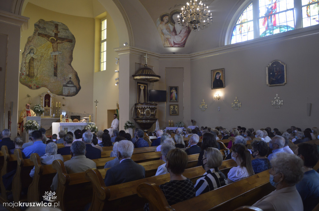 Procesja Bożego Ciała w parafii św. Teresy od Dzieciątka Jezus w Kruszwicy