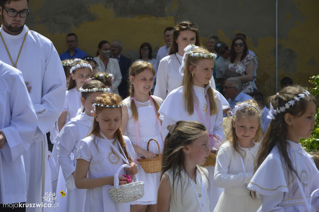 Procesja Bożego Ciała w parafii św. Teresy od Dzieciątka Jezus w Kruszwicy