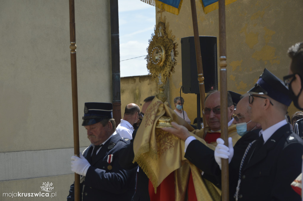 Procesja Bożego Ciała w parafii św. Teresy od Dzieciątka Jezus w Kruszwicy