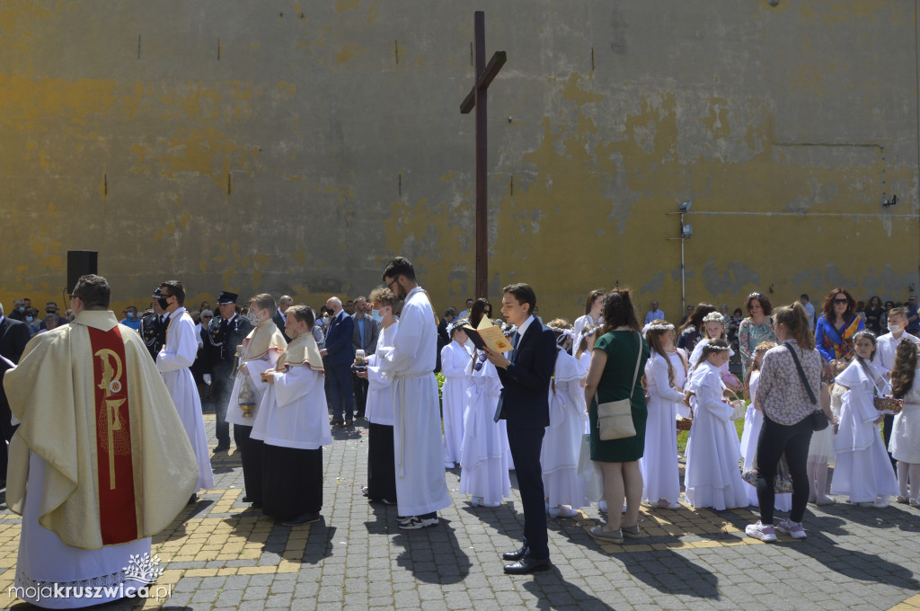 Procesja Bożego Ciała w parafii św. Teresy od Dzieciątka Jezus w Kruszwicy