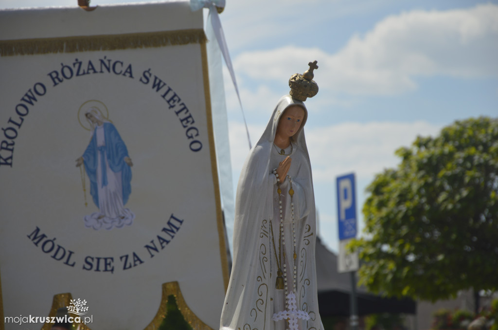 Procesja Bożego Ciała w parafii św. Teresy od Dzieciątka Jezus w Kruszwicy