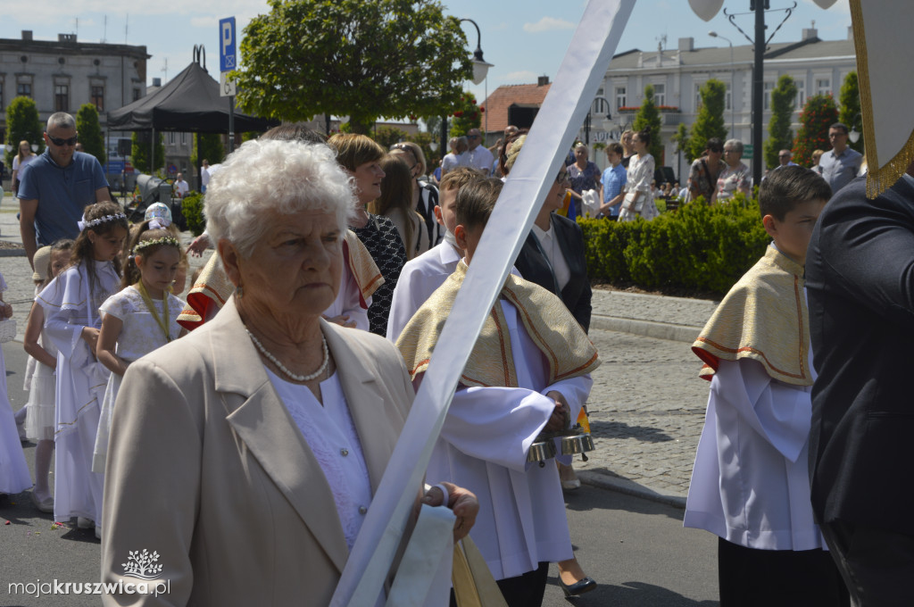 Procesja Bożego Ciała w parafii św. Teresy od Dzieciątka Jezus w Kruszwicy
