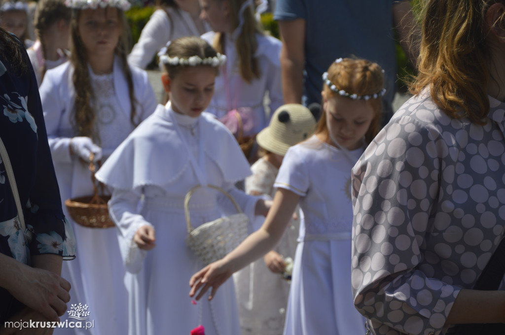 Procesja Bożego Ciała w parafii św. Teresy od Dzieciątka Jezus w Kruszwicy