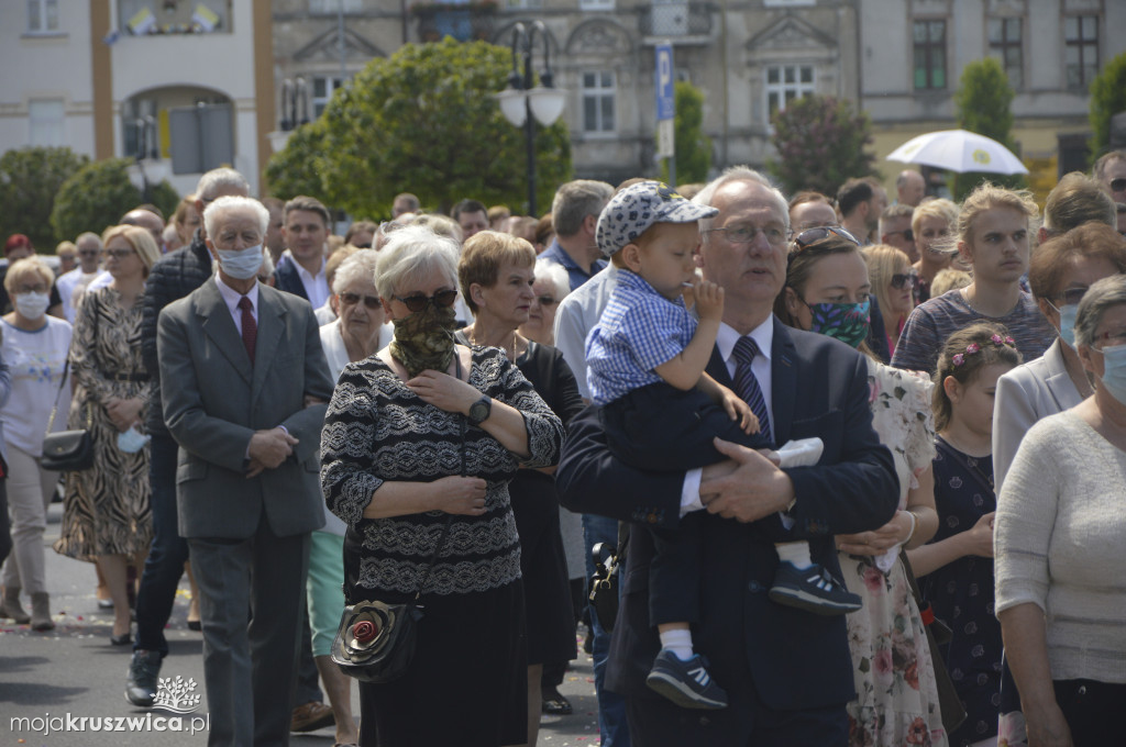 Procesja Bożego Ciała w parafii św. Teresy od Dzieciątka Jezus w Kruszwicy