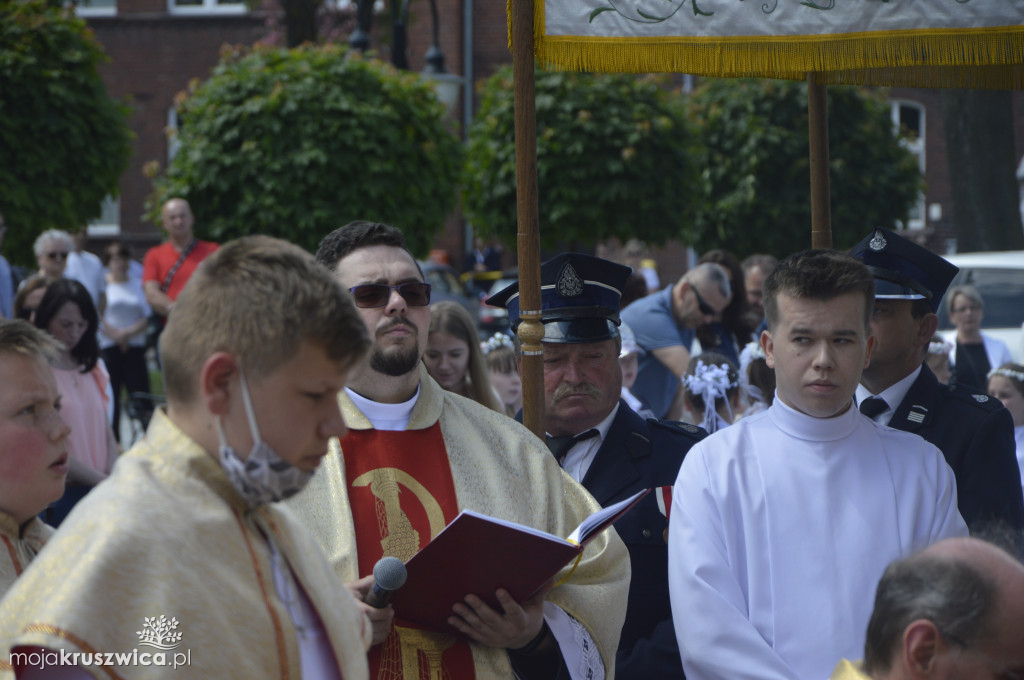 Procesja Bożego Ciała w parafii św. Teresy od Dzieciątka Jezus w Kruszwicy