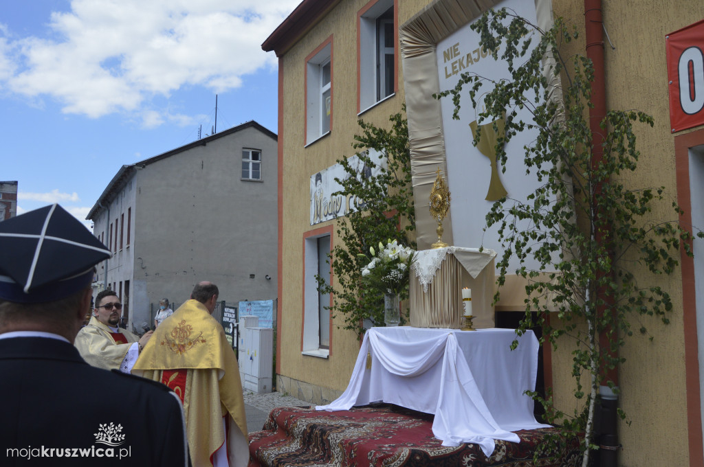 Procesja Bożego Ciała w parafii św. Teresy od Dzieciątka Jezus w Kruszwicy