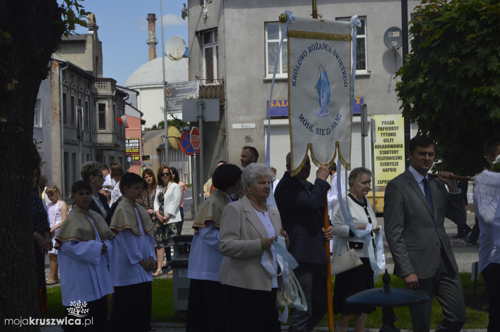 Procesja Bożego Ciała w parafii św. Teresy od Dzieciątka Jezus w Kruszwicy