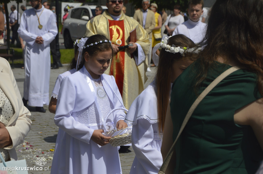 Procesja Bożego Ciała w parafii św. Teresy od Dzieciątka Jezus w Kruszwicy