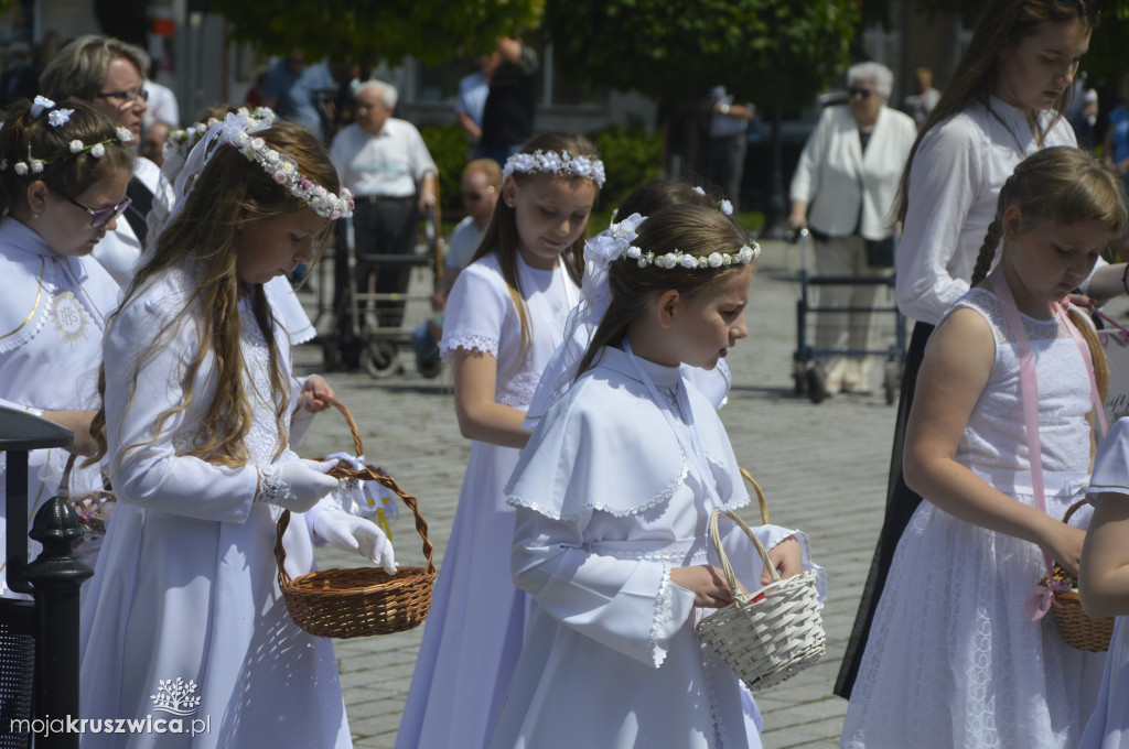 Procesja Bożego Ciała w parafii św. Teresy od Dzieciątka Jezus w Kruszwicy