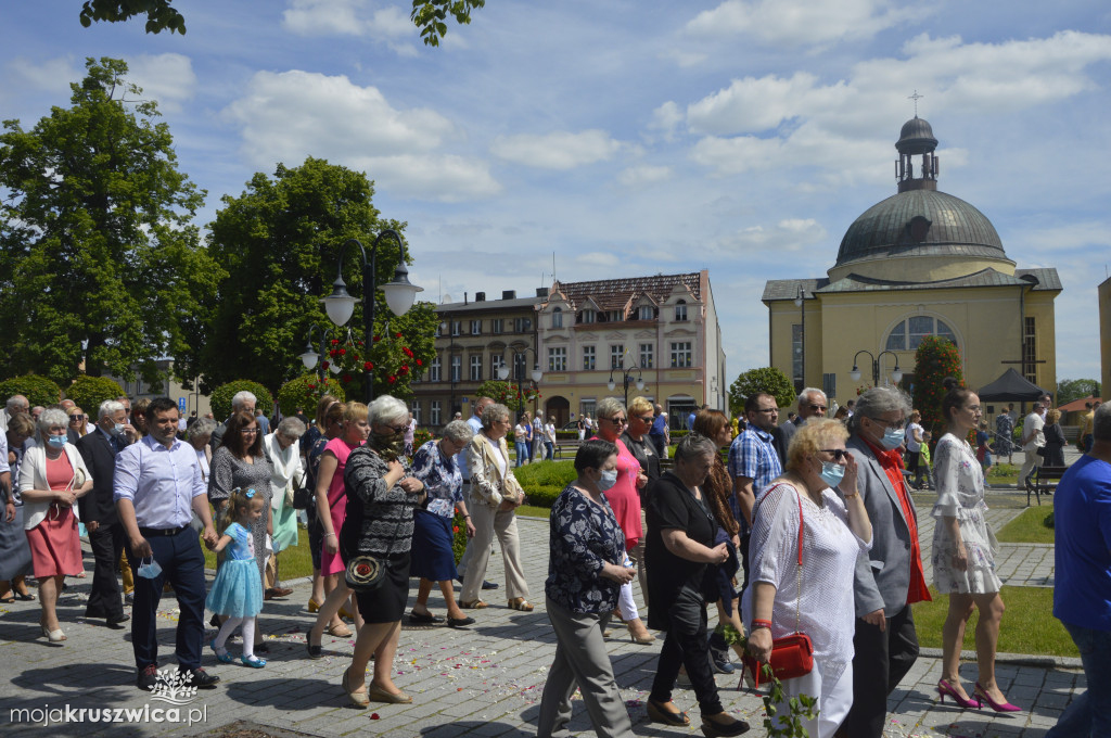 Procesja Bożego Ciała w parafii św. Teresy od Dzieciątka Jezus w Kruszwicy