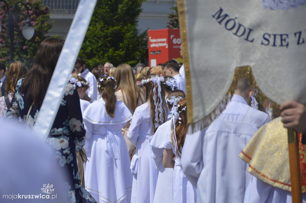 Procesja Bożego Ciała w parafii św. Teresy od Dzieciątka Jezus w Kruszwicy