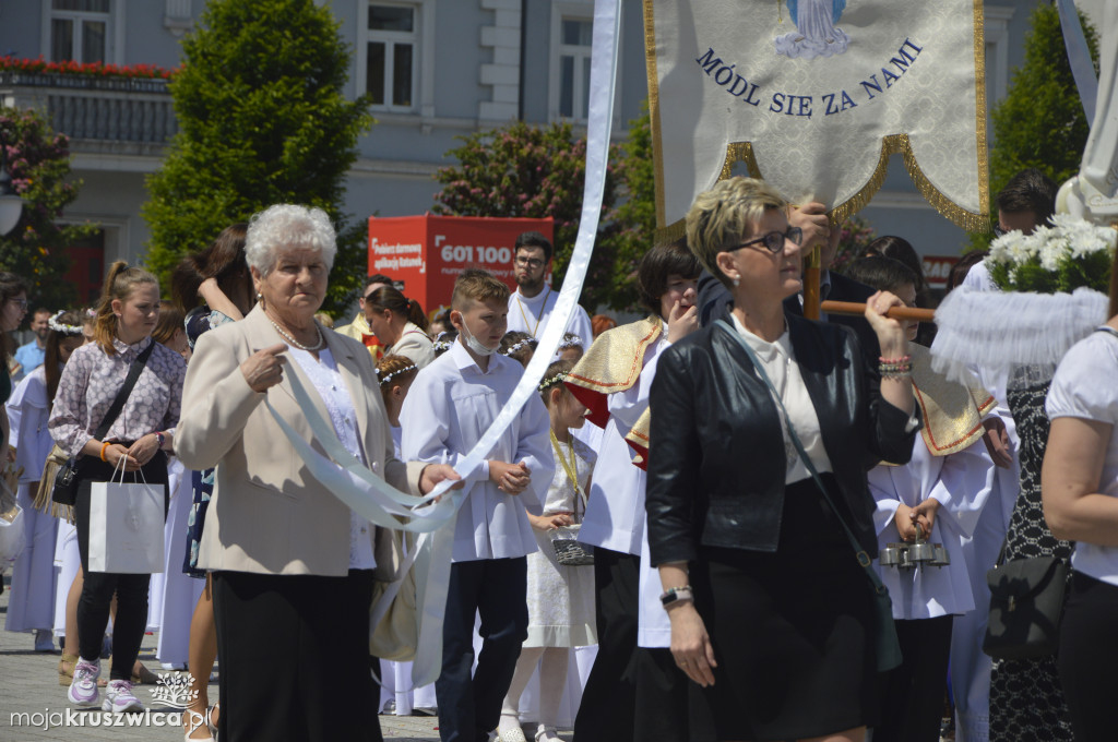 Procesja Bożego Ciała w parafii św. Teresy od Dzieciątka Jezus w Kruszwicy